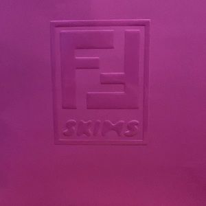 SKIMSXFENDI  Mid Support Tights Nude Tan (California) MEDIUM (ready to ship now)